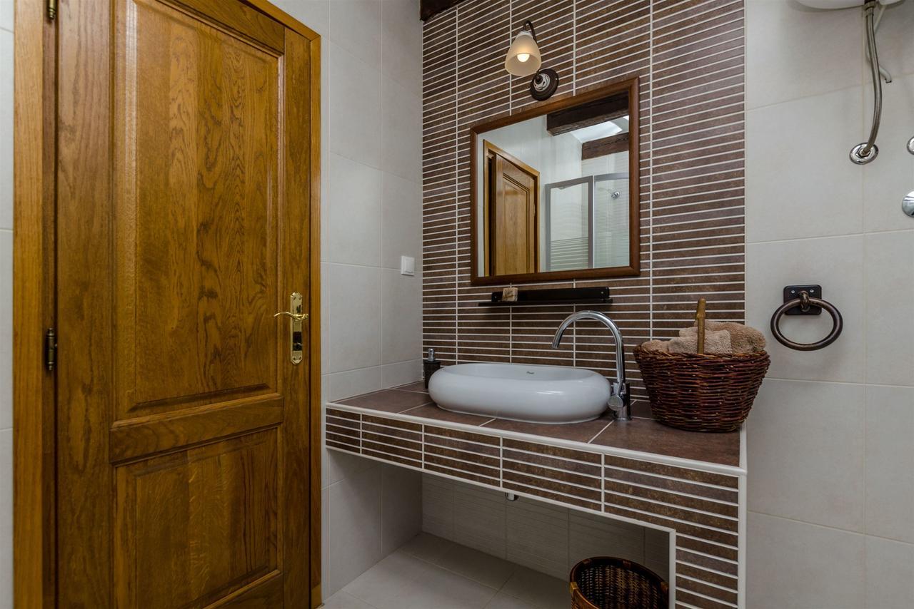 פרימוסטן Apartments Renata מראה חיצוני תמונה