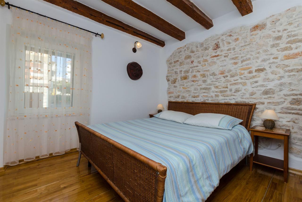 פרימוסטן Apartments Renata מראה חיצוני תמונה