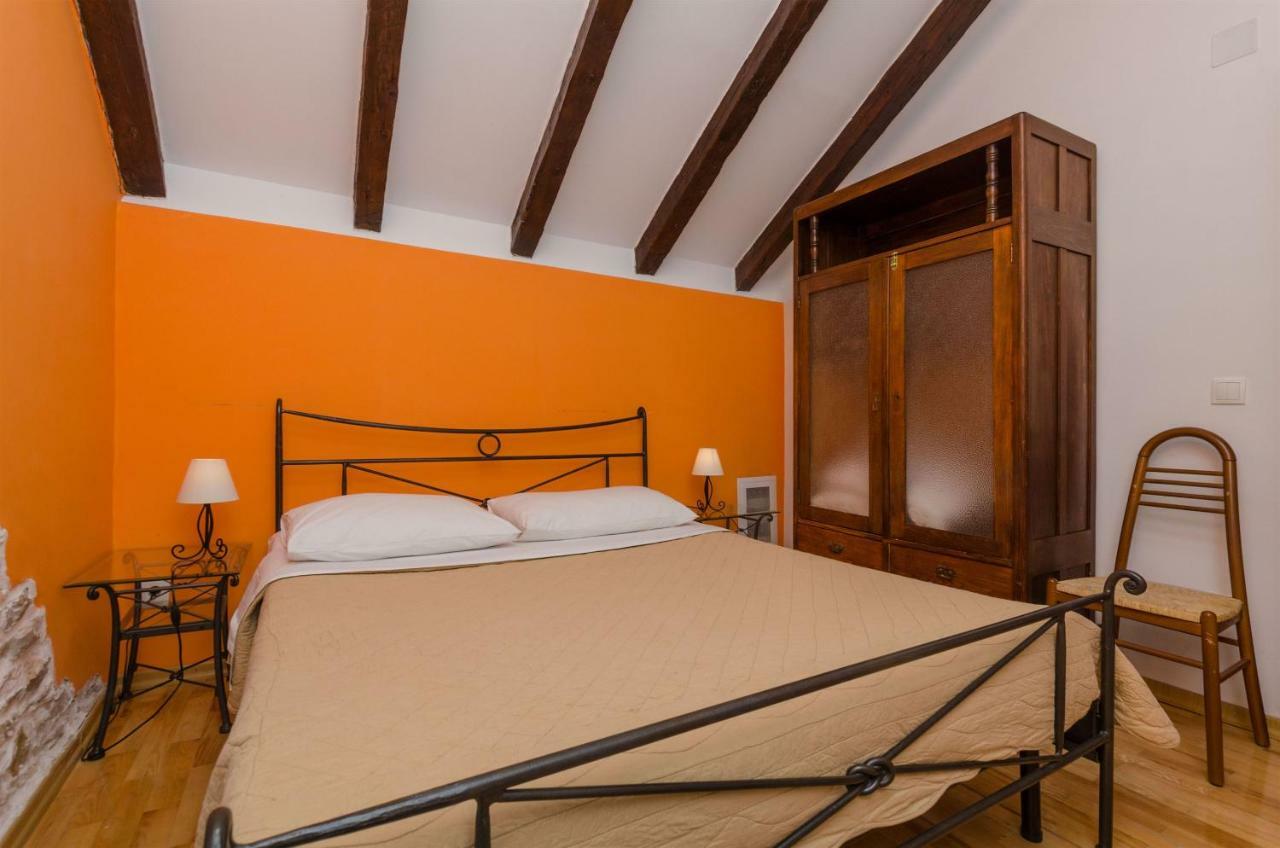 פרימוסטן Apartments Renata מראה חיצוני תמונה