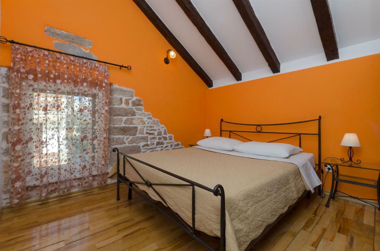 פרימוסטן Apartments Renata מראה חיצוני תמונה